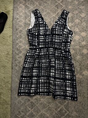 Madewell Women's Black & Blue & White V-Neck Patterned Dress